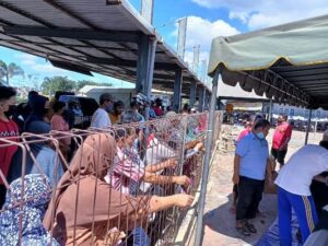 Di Masjid Nurul Mujahidin Pasar Wamanggu, 18 Sapi dan Satu Kambing Dipotong