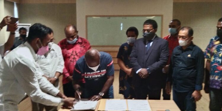 Puluhan Anak Marind Akan Kuliah ke Luar Negeri, Tabuni : Romanus Punya Mata Hati Sangat ‘Tajam’