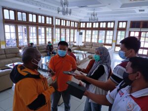 Masyarakat Merauke Yang Ke Toko Atau Tempat Lain Wajib Tunjukkan Kartu Vaksin