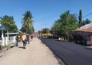 Pembangunan Jalan Dalam Kota Lewoleba-Lembata Kini Menggeliat