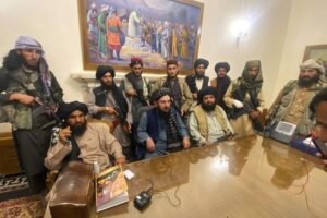 Siapakah Taliban, Kelompok Yang Mengambil Alih Kekuasaan Afghanistan?
