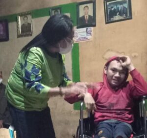 Sembari Teteskan Air Mata, James Titip Pesan Untuk Bupati dan Wakil Bupati Manggarai Timur