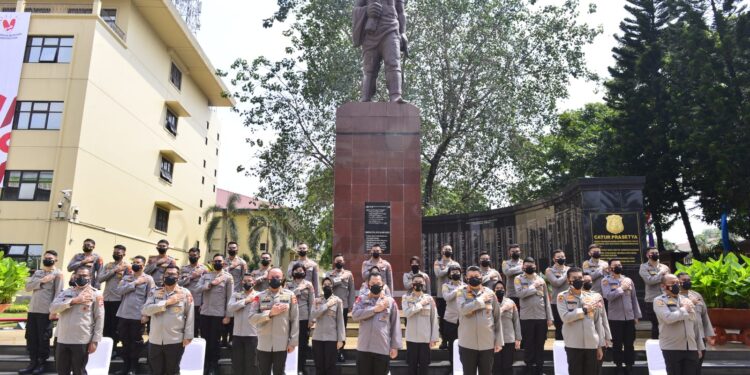 Lepas 37 Perwira Penerima LPDP, Kapolri: Jadikan Bekal Untuk Bangun Indonesia Lebih Maju