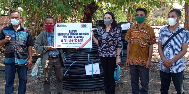 Sinergi Rumah Visi Indonesia dan Bank BNI Serahkan Bantuan Jaringan Pipa Air Bersih di Desa Kawela, Flotim
