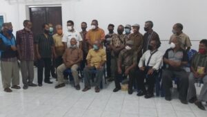 Thomas Ola Minta Masyarakat Bantu Awasi Pengerjaan Jalan Dalam Kota Lewoleba