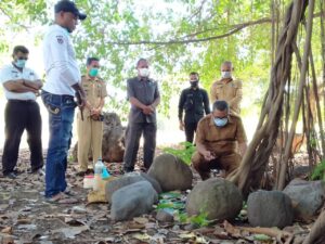 PLT Bupati Lembata Lakukan Seremoni Adat Awali Rapat Terbatas di Rumah Jabatan