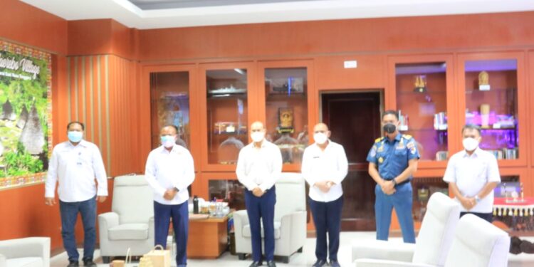 Gubernur NTT, Viktor Laiskodat Harapkan Pelabuhan Tenau Jadi Pelabuhan Ekspor