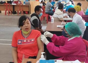 Subda PON Gencarkan vaksinasi, Anton Kaize : Khusus OAP Diberikan Sembako Setelah Divaksin