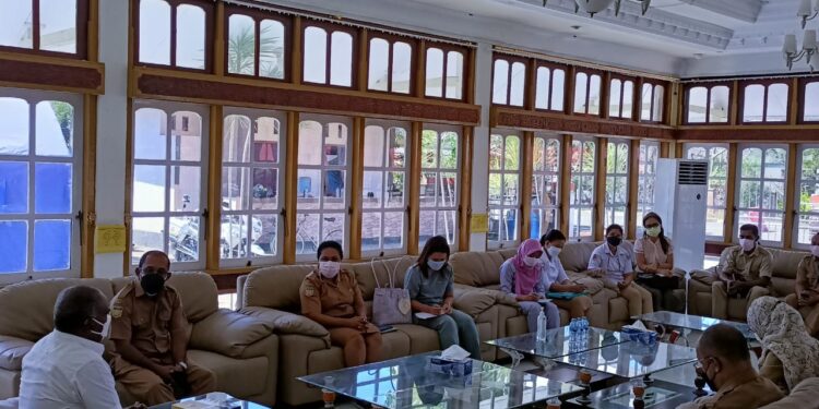 Ternyata Ada Klinik di Merauke ‘Nakal’  Manipulasi Hasil Rapid Antigen, Bupati Merauke : Terbukti, Saya Cabut Izinnya