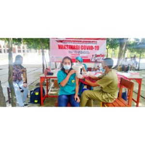 Polres Ende Vaksinasi “Merdeka Go To School” di Tiga Sekolah