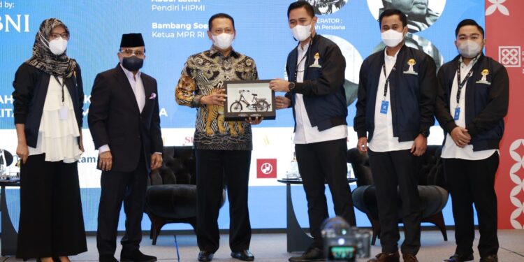 Bamsoet Ajak Pengusaha Muda Lahirkan Inovasi Baru Bangun Perekonomian Nasional