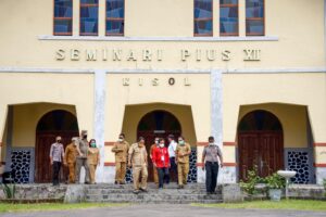 Bupati Agas Pantau Tes Guru P3K di Manggarai Timur : Saat Begini Musuhnya Diri Sendiri