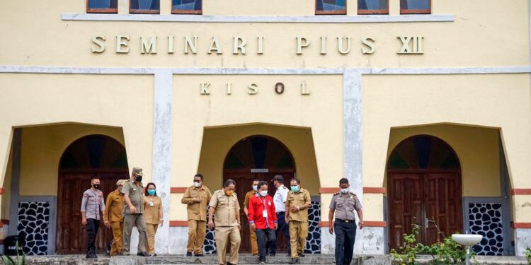 Bupati Agas Pantau Tes Guru P3K di Manggarai Timur : Saat Begini Musuhnya Diri Sendiri
