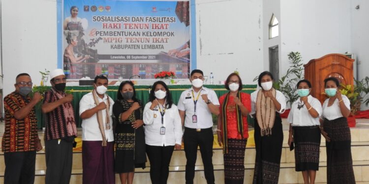 Dekranasda Provinsi NTT Peduli Tenun Tradisional NTT