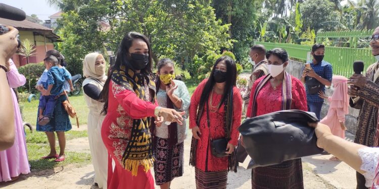 “Talk Show”, dan Pentas Tradisi Budaya Lembata di Televisi Jambi