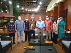 Gubernur Viktor Dukung Laut NTT Dilintasi Kabel Listrik Tenaga Surya