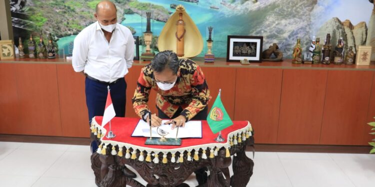Gubernur NTT Audensi Dengan Staf Kemenhub Konsolidasi Pelabuhan Tenau Tingkatkan Perekonomian