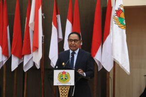 Wagub NTT Hadiri Wisuda Sarjana Universitas Persatuan Guru 1945 : Praktekan Ilmu Berguna Bagi Masyarakat