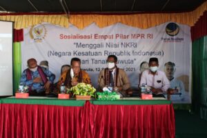 H. Sulaeman Hamzah Anggota DPR RI / MPR RI Sosialisasi Empat  Pilar MPR RI di  Desa Kewuta Flotim