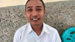 Sikap Kritis, Ketua Fraksi PDI Perjuangan DPRD Ende Vinsen Sangu  di Kunjungi Preman