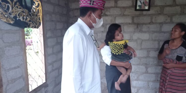 Wabup Stefanus Akhir Pekan Bersama Penyandang Cacat  di Manggarai Timur