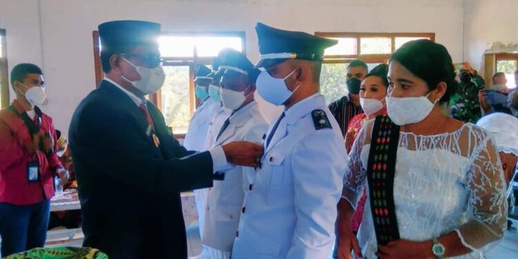 Wabup Matim Lantik Empat Kades Terpilih di Kecamatan Kota Komba dan Kota Komba Utara