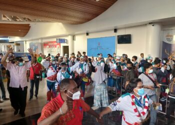 Meriahnya Sambutan Terhadap Atlet Papua di Bandara Mopah