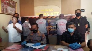 Polda NTT Serahkan 3 Tersangka Kasus Korupsi Awololong, Terancam 20 Tahun Penjara