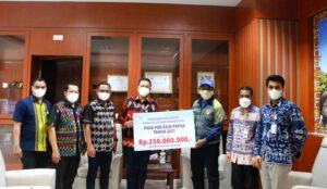 Bank NTT Kasih Bonus Rp250 Juta Untuk Atlet Peraih Medali PON Papua