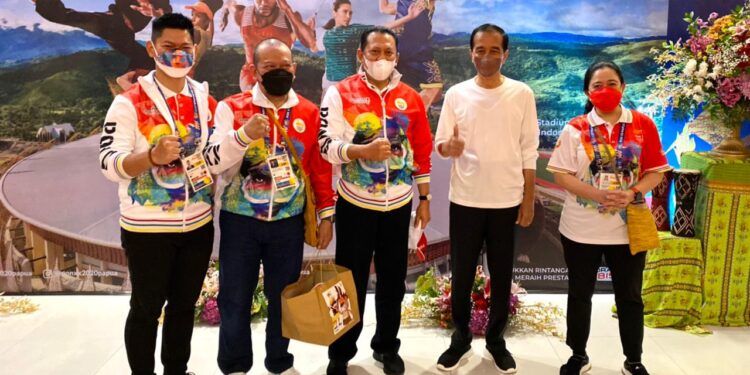 Hadiri Pembukaan PON XX Papua, Bamsoet Harap PON Perkukuh Rasa Persatuan dan Nasionalisme