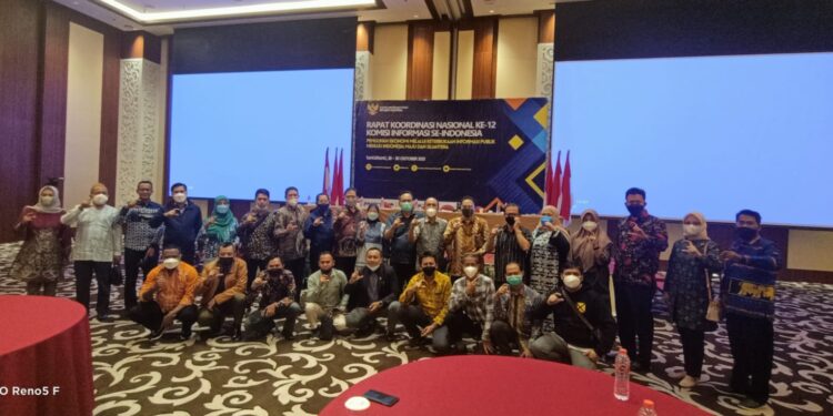 Rakornas Komisi Informasi ke-12 : Masyarakat Berhak Awasi Pemerintahan