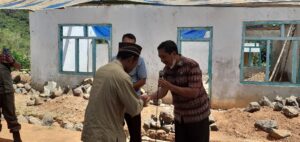 Viral, Siswa SMA Ini Jadi Donatur Tunggal Pembangunan Masjid Wae Kool Matim