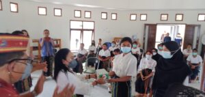 Bupati Agas : Desain Tenunan Matim Harus Jangkau Seluruh Dunia