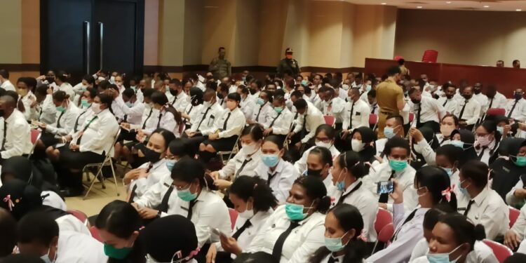 Penutupan Diklat 273 CPNS Merauke, Romanus : Sah Jadi ASN, Ingat Jangan Malas Masuk Kantor