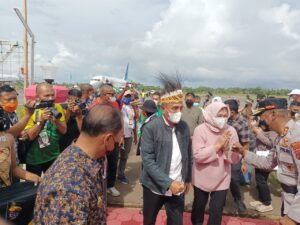 Mengaku Pulang Kampung, Gubernur Sumut : ‘Saya Rindu Dengan Pak Romanus Mbaraka’