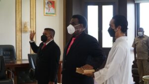 Dua Pejabat Merauke Dilantik, Elyas Mite Jadi Kepala Badan Keuangan dan Aset Daerah