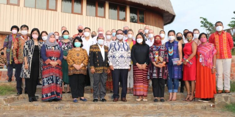 Wagub : NTT Banyak Destinasi Pariwisata Yang Menarik