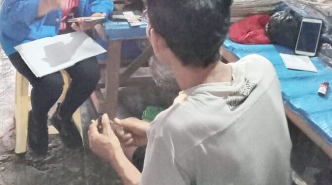 Pedagang di Pasar Mbongawangi Ende Menjerit