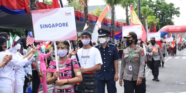 Parade Of Nations di Manggarai Barat Tradisi IAWP Selama 58 Tahun