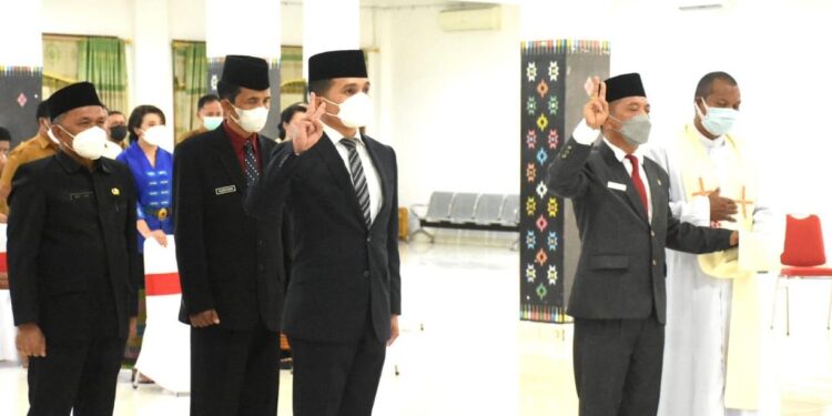 Lantik Dua Pejabat Eselon II, Bupati Manggarai Barat Minta Inovasi dan Percepatan