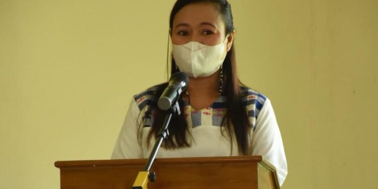 Dekranasda Mabar Gelar PKW dan Pelatihan Produk Turunan Tenun