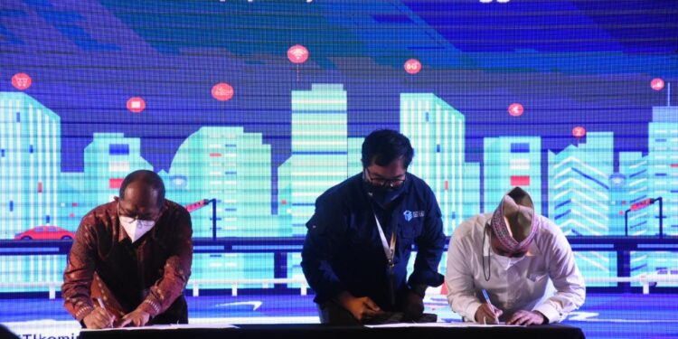 Pemkab Mabar – Balitbang SDM Kominfo Teken MoU Kerjasama Program DTS