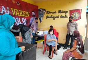 Polres Ende Kembali Buka Gerai Vaksin TNI-Polri Percepatan Target Nasional