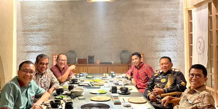 Reuni Anggota Tim 9 Inisiator Kasus Bank Century, Bamsoet Bahas Kondisi Perekonomian Indonesia dan Mendukung Langkah Jokowi