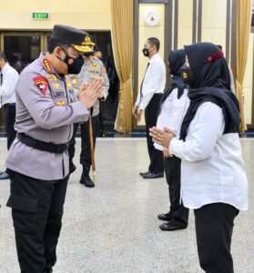 Lantik 44 Eks Pegawai KPK Jadi ASN, Kapolri: Kita Perkuat Komitmen Pemerintah Antikorupsi