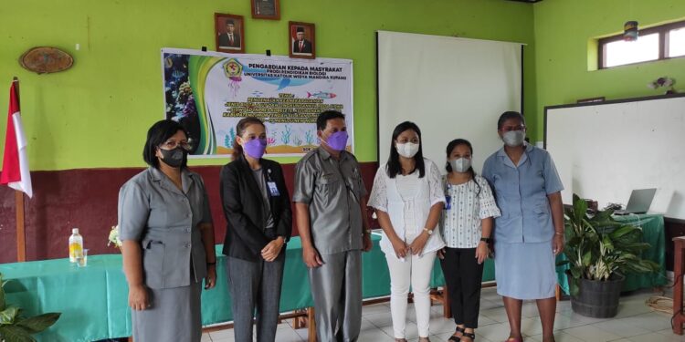 Prodi Biologi FKIP Unwira “Dekatkan Laut” Ke SD Inpres Kobelete Kota SoE TTS