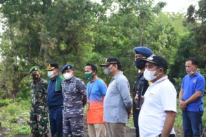 Kodim 1612 Manggarai Canangkan Penanaman Pohon Keras di Taman Kota Labuan Bajo