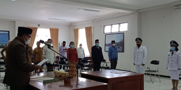 Lantik Kepala Desa, Wabup Jaghur : Layani Masyarakat Manggarai Timur Setulus Hati