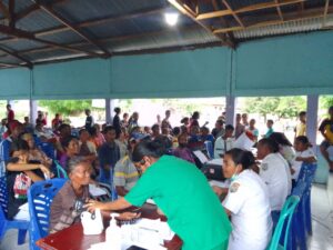 Masyarakat Desa Tou Timur Terima Lagi Vaksin Covid-19