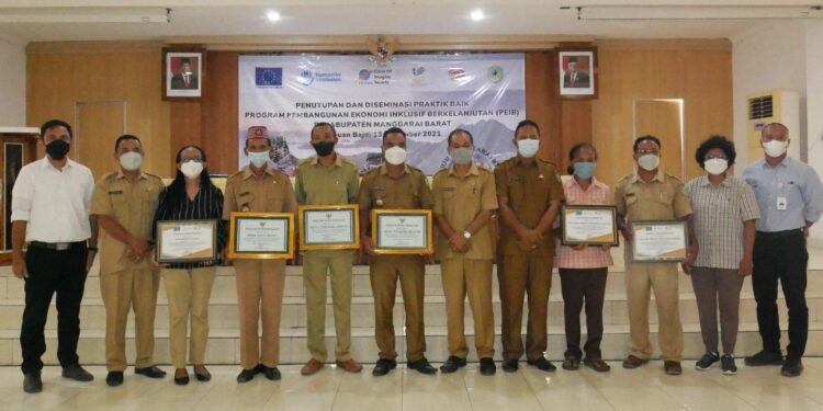 Bupati Endi Resmi Tutup Program PEIB Tingkat Kabupaten Manggarai Barat